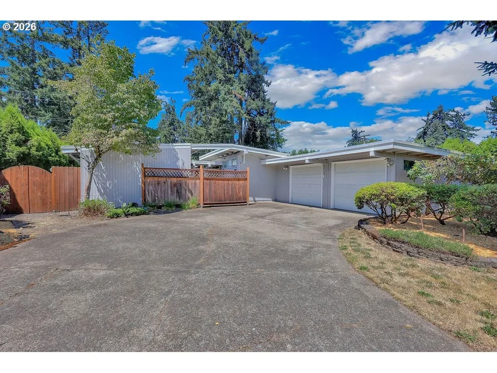 Unit for sale at 3270 GAME FARM RD, Springfield, OR 97477
