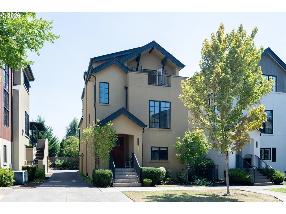Unit for sale at 2883 LORD BYRON PL, Eugene, OR 97408