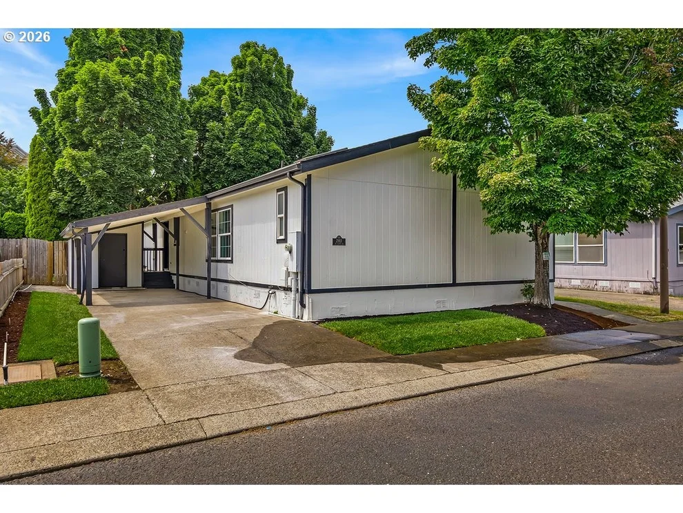 Unit for sale at 2965 NE 206TH PL, Fairview, OR 97024