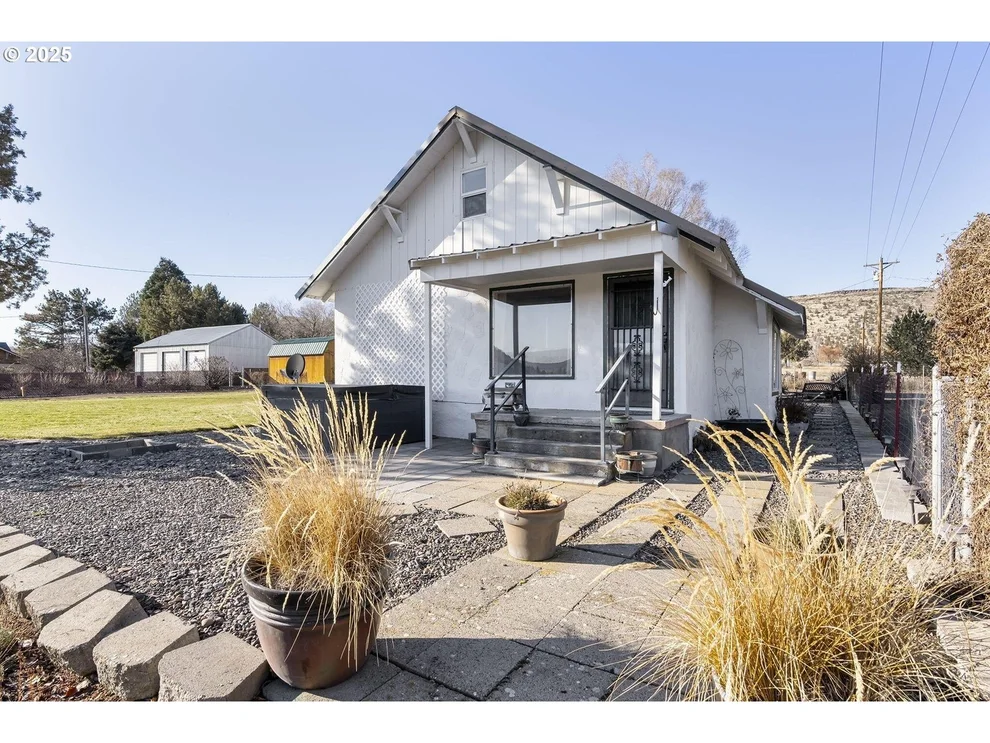 Unit for sale at 2355 NE MARKET ST, Madras, OR 97741