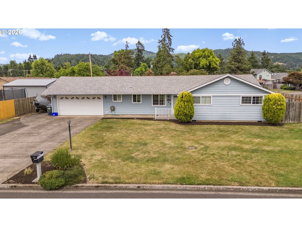 Unit for sale at 2488 VIEWMONT AVE, Springfield, OR 97477