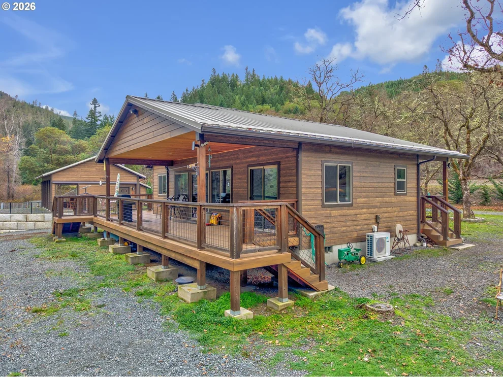 Unit for sale at 4696 COW CREEK RD, Riddle, OR 97469