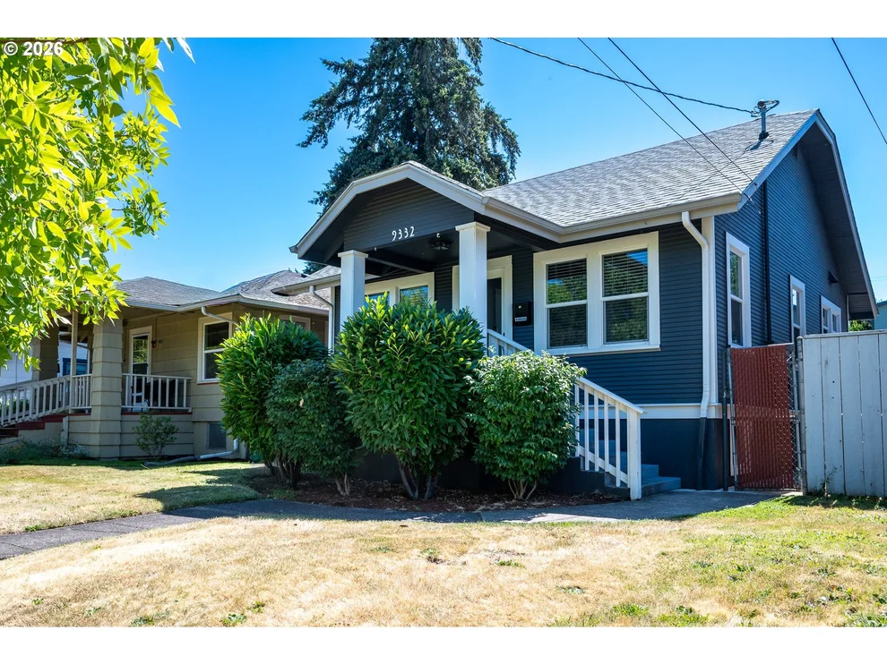 Unit for sale at 9332 N KELLOGG ST, Portland, OR 97203