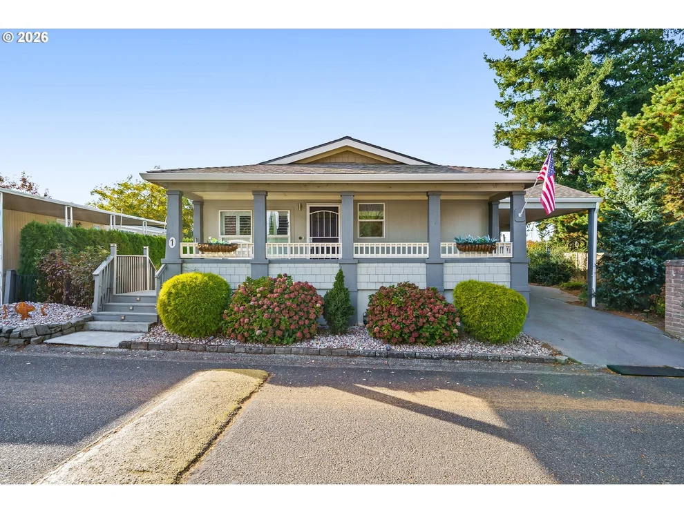 Photo of 21100 Northeast Sandy Boulevard, Fairview, OR 97024