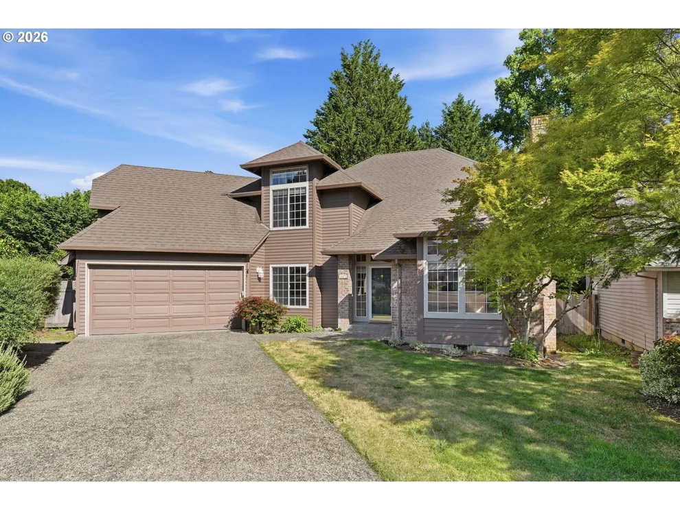 Unit for sale at 13075 SIERRA CT, LakeOswego, OR 97035