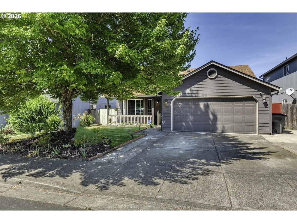 Unit for sale at 1235 CRYSTAL LN, Lafayette, OR 97127