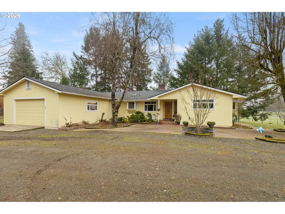 Unit for sale at 674 YOUNGS LN, Roseburg, OR 97471