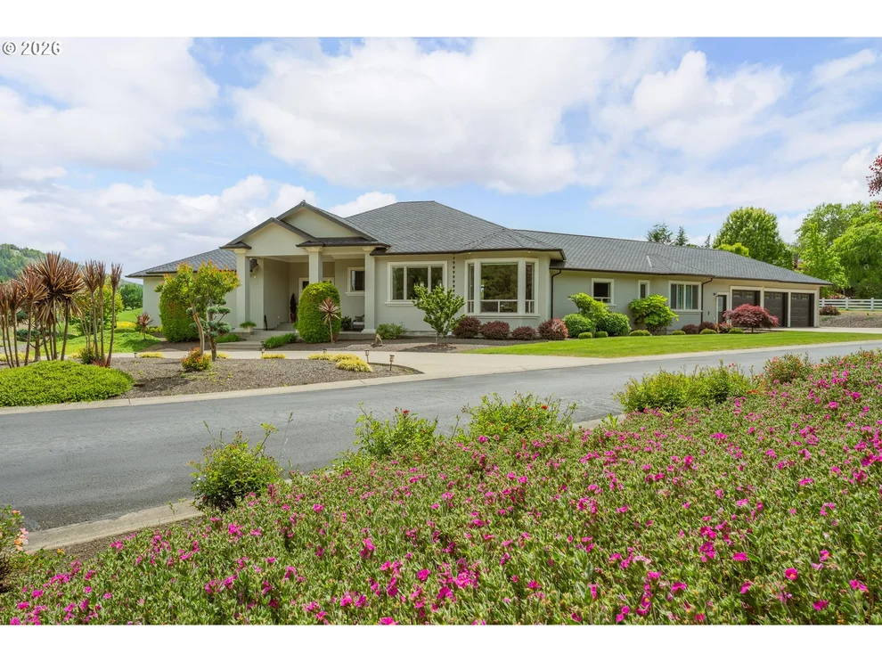 Unit for sale at 242 BONIFACIO LN, Roseburg, OR 97471