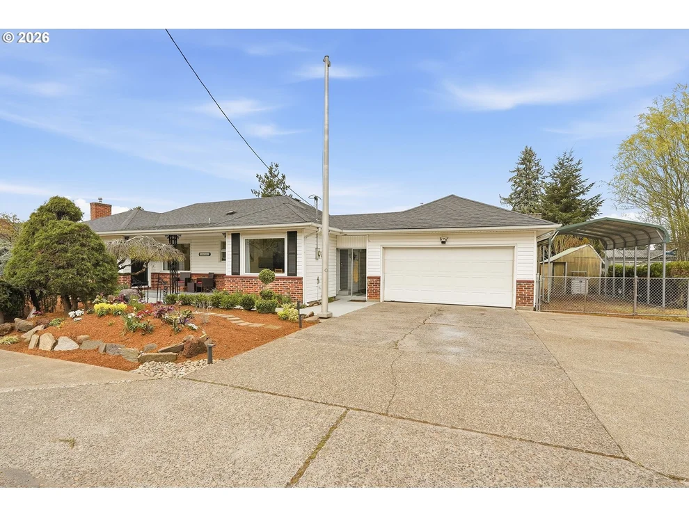 Unit for sale at 18505 NE GLISAN ST, Portland, OR 97230