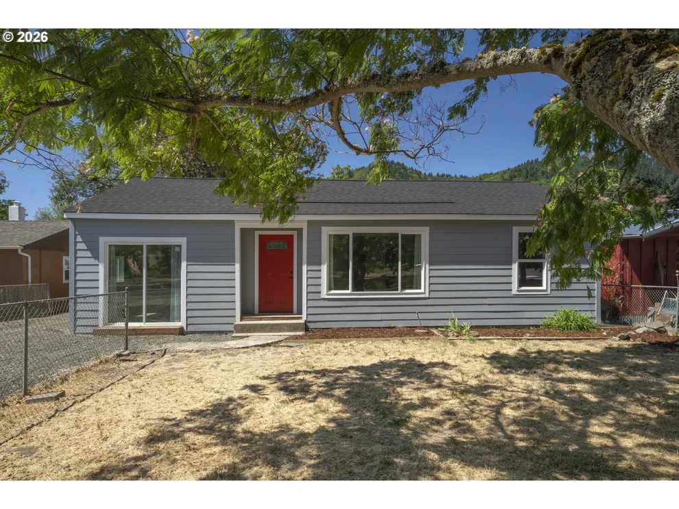 Unit for sale at 912 S MAIN ST, MyrtleCreek, OR 97457