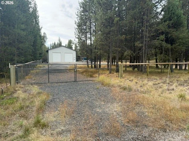 Unit for sale at 17037 DOWNEY RD, Bend, OR 97707