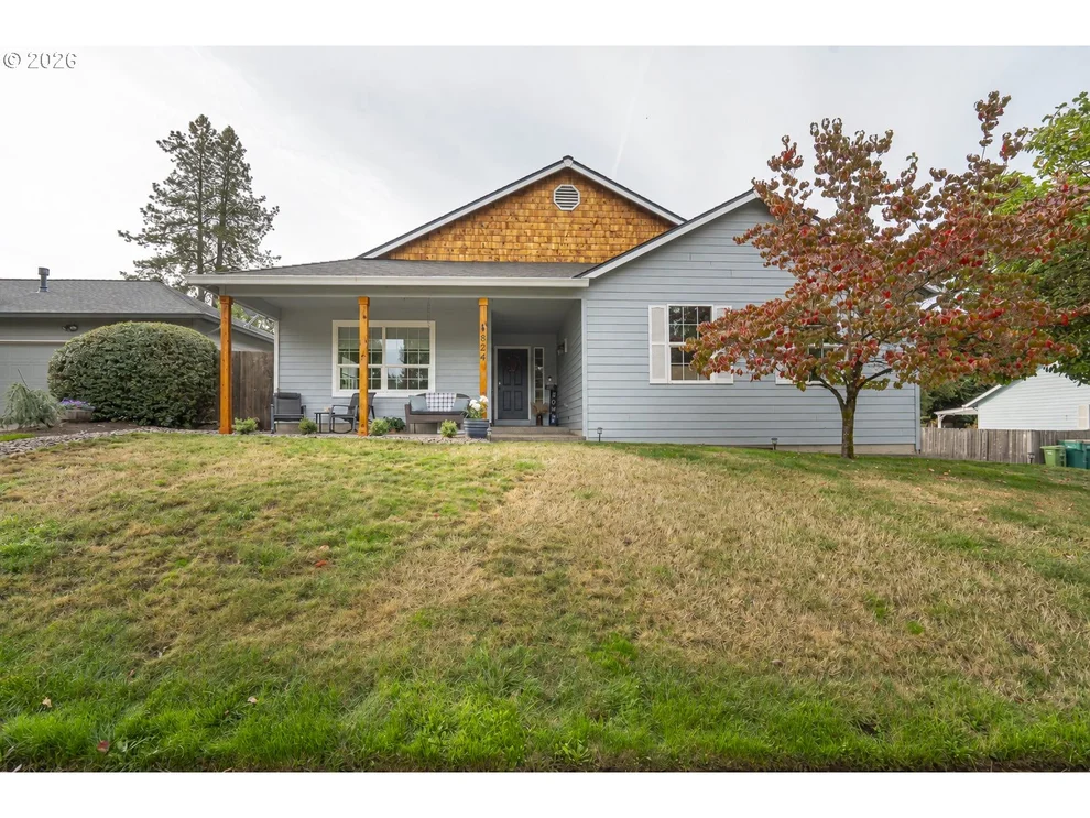Unit for sale at 824 E EDGEWOOD DR, Newberg, OR 97132