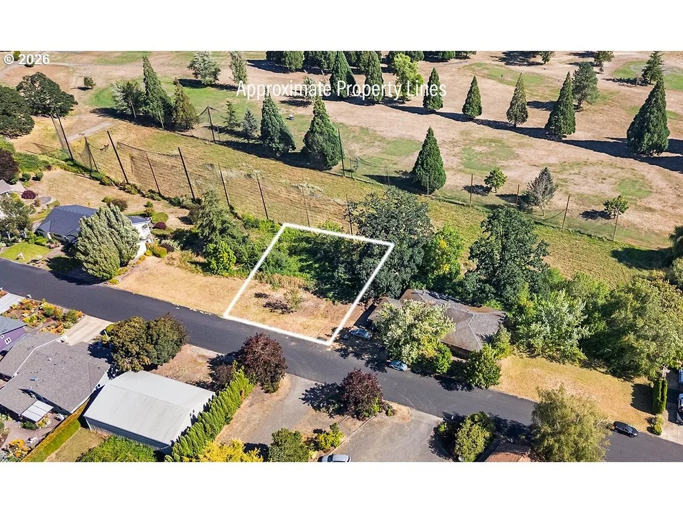 Unit for sale at SW Bayou Dr, McMinnville, OR 97128