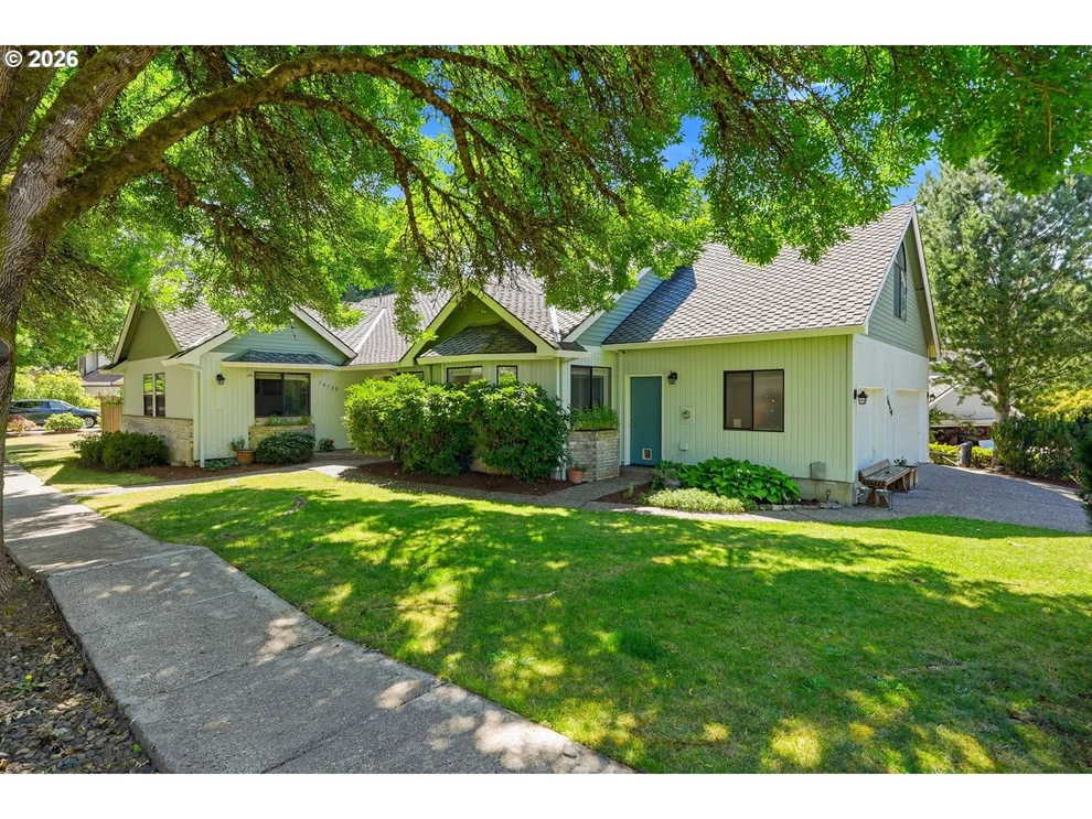 Unit for sale at 14720 SW TOPAZ CT, Beaverton, OR 97007