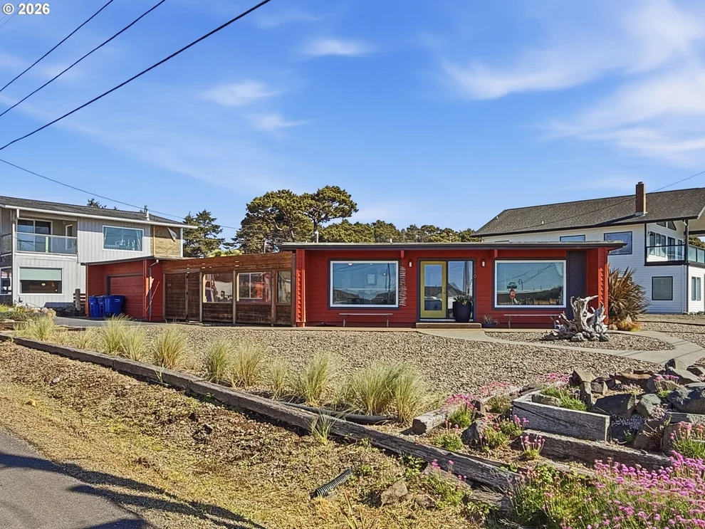 Unit for sale at 340 STEVENS ST, GlenedenBeach, OR 97388
