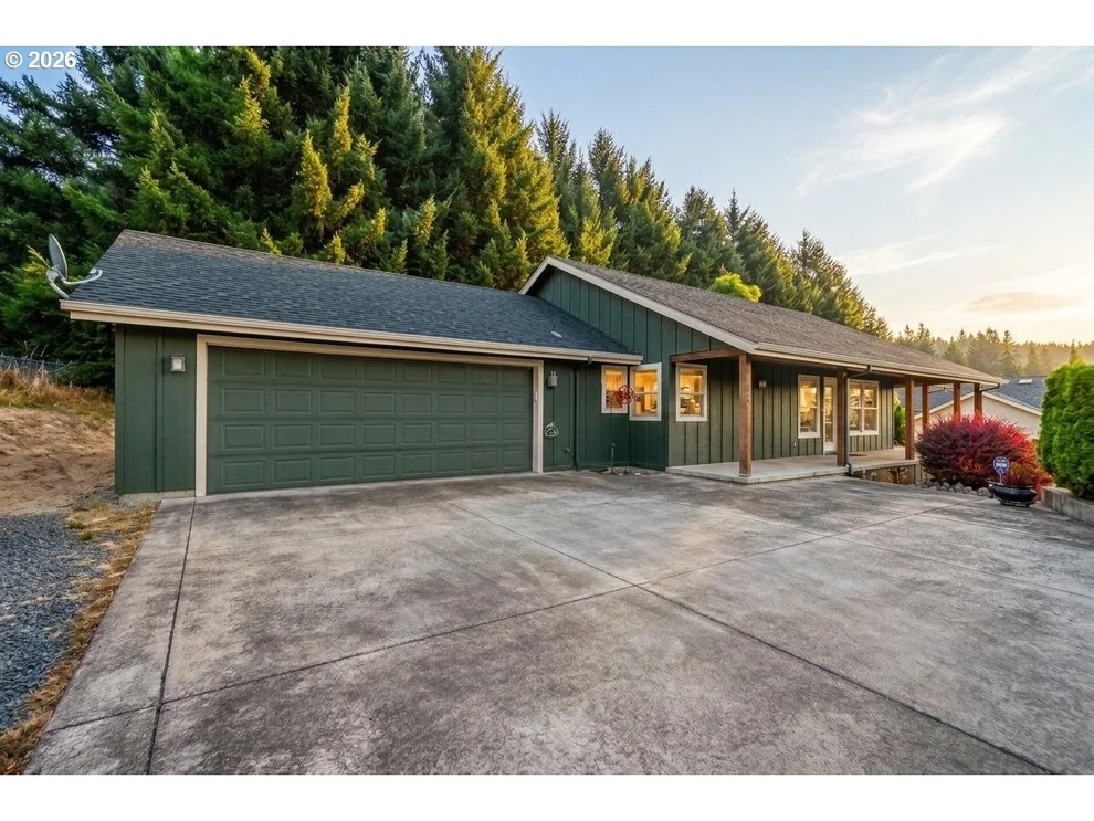 Unit for sale at 1620 SAMUEL DR, CottageGrove, OR 97424