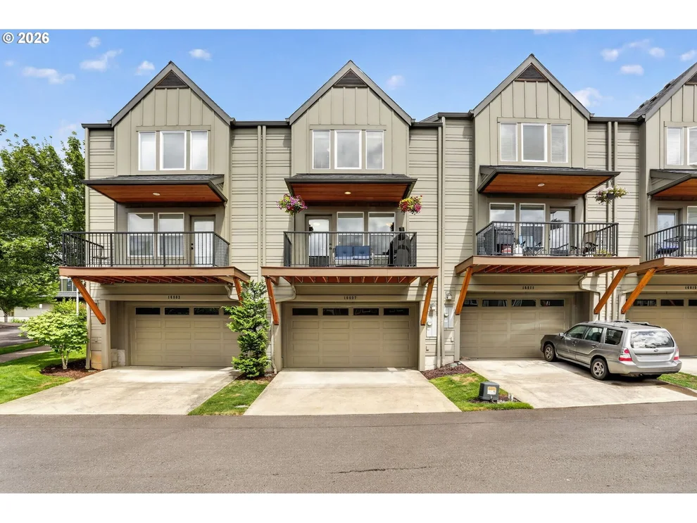 Unit for sale at 16807 CHAMPION WAY, Sandy, OR 97055