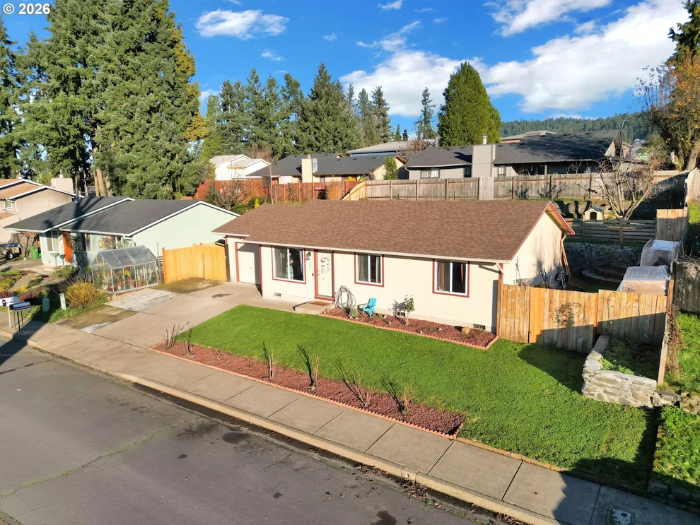 Unit for sale at 1336 S 7TH ST, CottageGrove, OR 97424