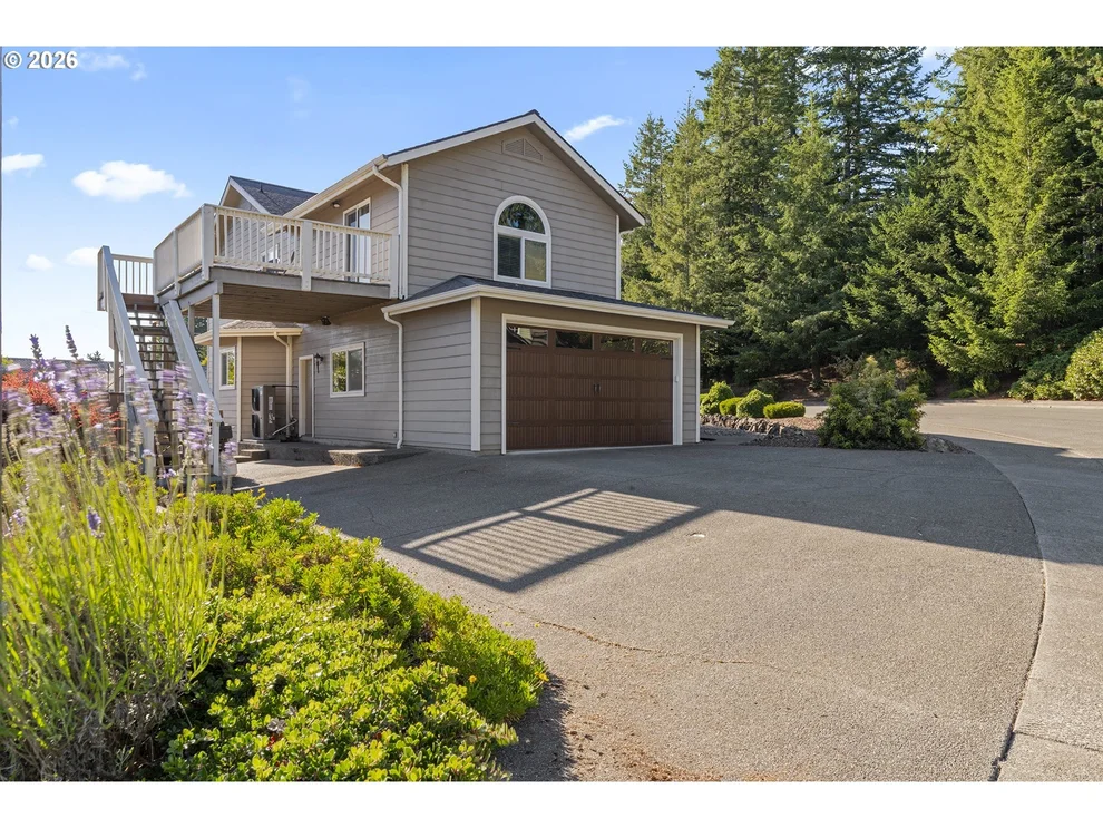Unit for sale at 997 KRISTA LN, Brookings, OR 97415