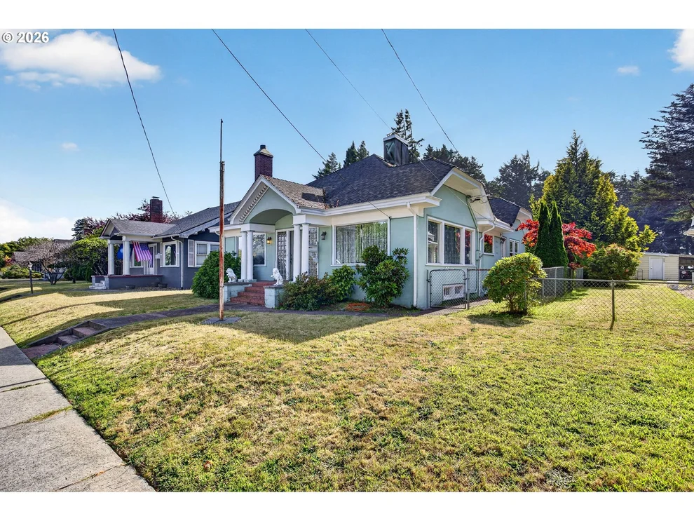 Unit for sale at 1410 SHERMAN AVE, NorthBend, OR 97459