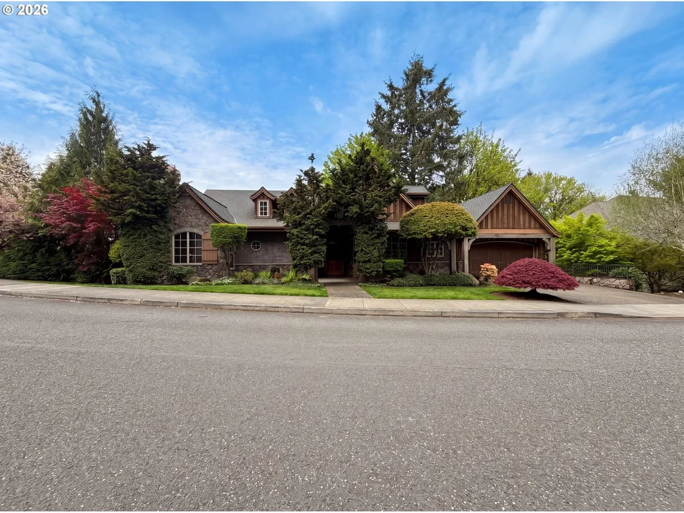 Unit for sale at 2835 NW PINNACLE DR, Portland, OR 97229