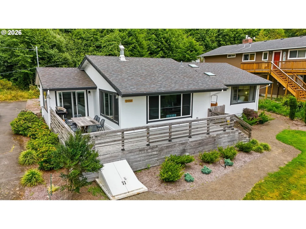 Unit for sale at 202 S Quadrant ST, RockawayBeach, OR 97136