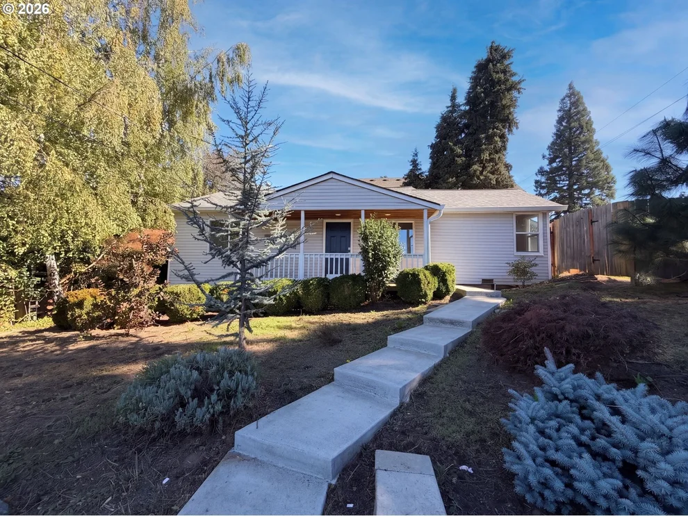 Unit for sale at 9886 SE 38TH AVE, Milwaukie, OR 97222