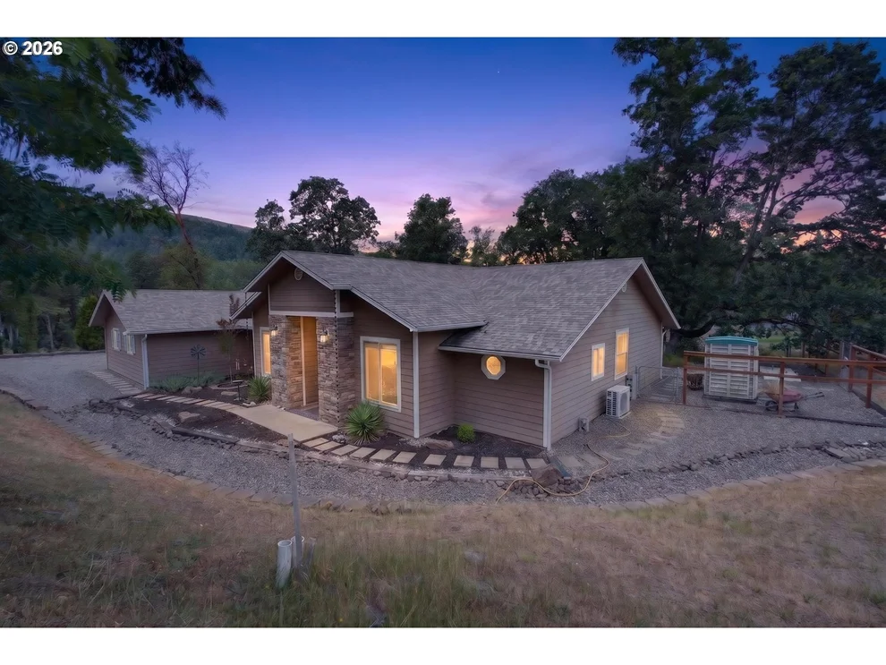 Unit for sale at 180 HAWKEYE LN, Roseburg, OR 97471