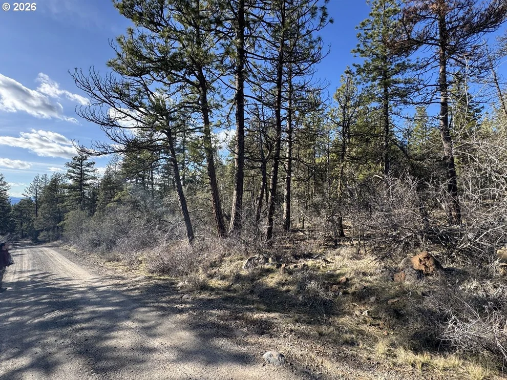 Unit for sale at Badger Lane, Bonanza, OR 97623