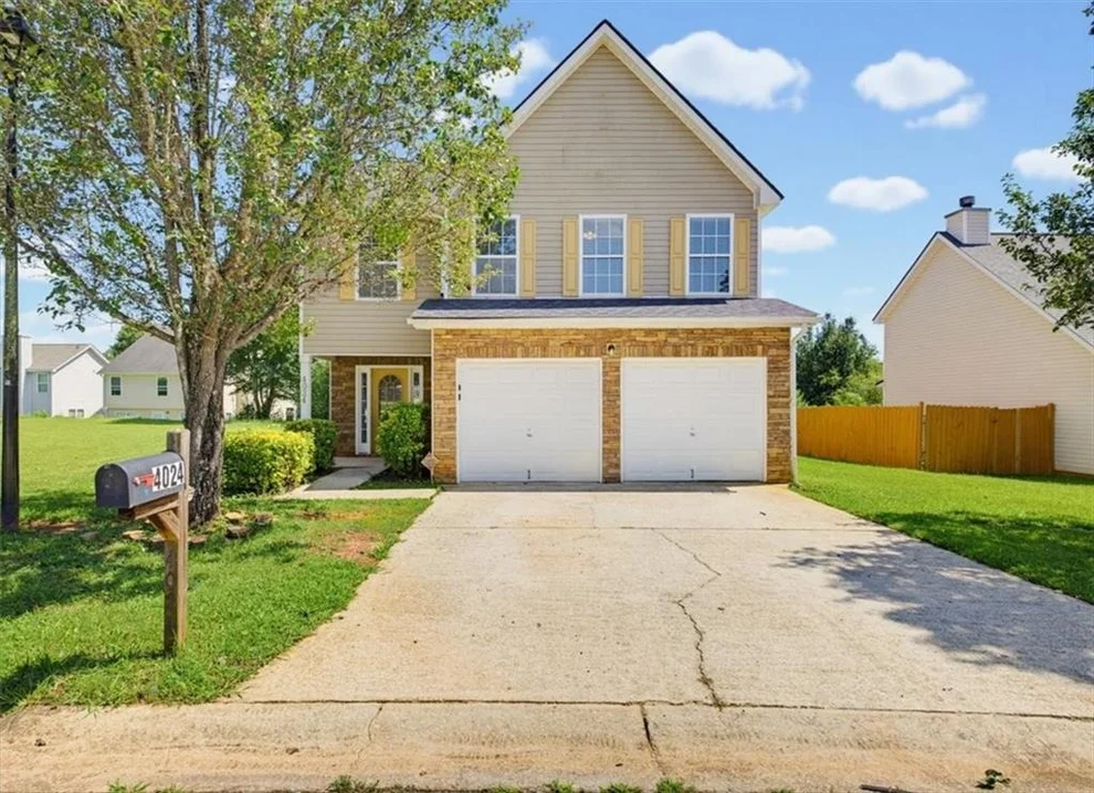 Unit for sale at 4024 Shaded Oasis Lane, Villa Rica, GA 30180