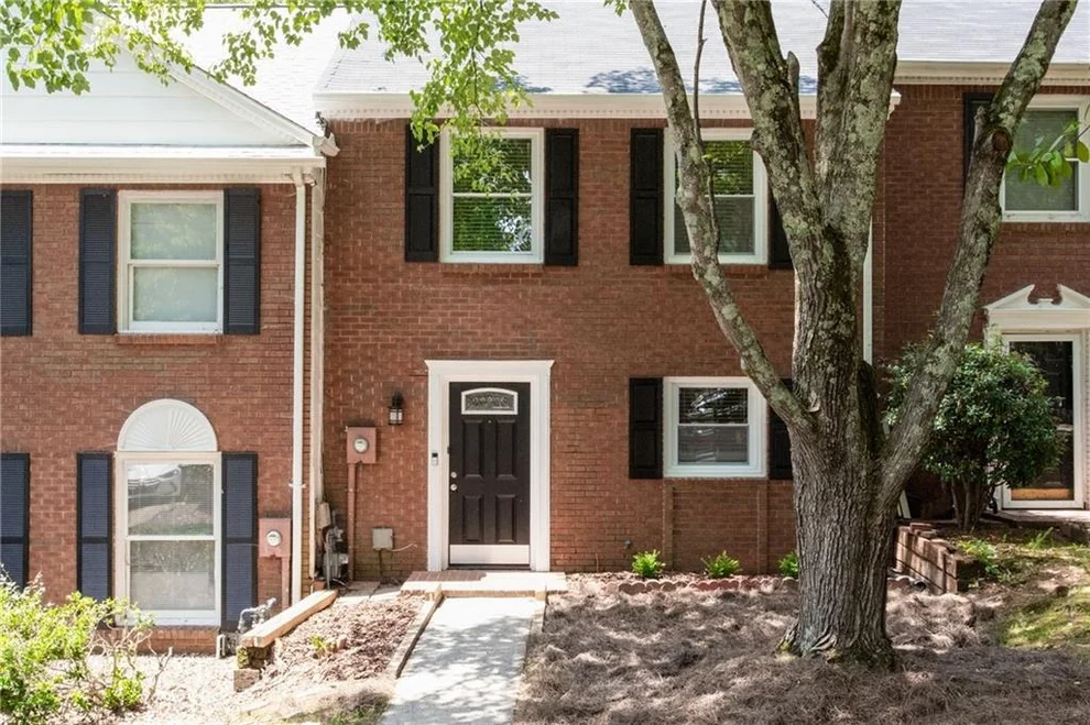 Unit for sale at 169 Willow Stream Court, Roswell, GA 30076