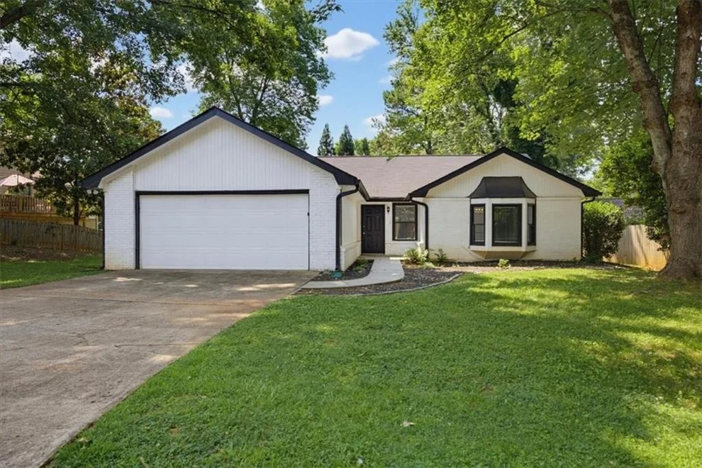 Unit for sale at 120 Softwood Circle, Roswell, GA 30076