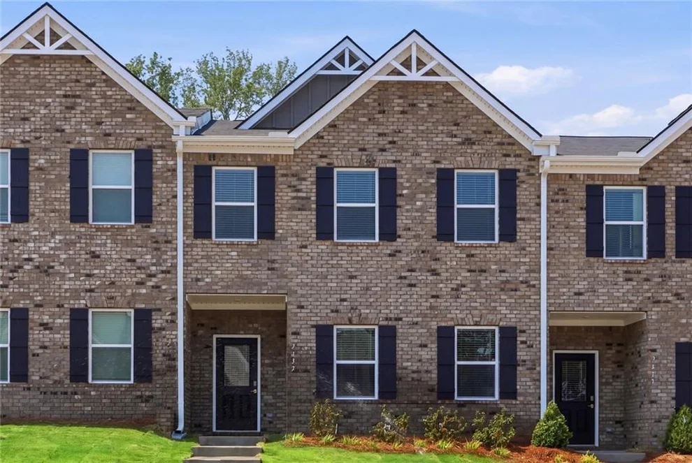 Unit for sale at 3633 PARKWAY JAMES Drive, Snellville, GA 30039