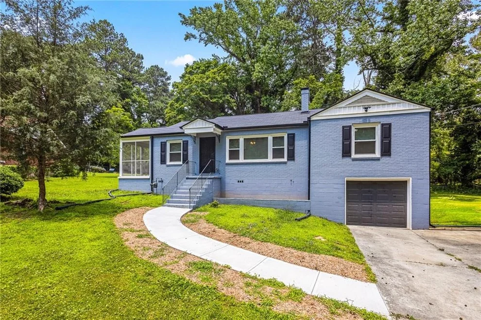 Unit for sale at 3211 Hollydale Drive SW, Atlanta, GA 30311