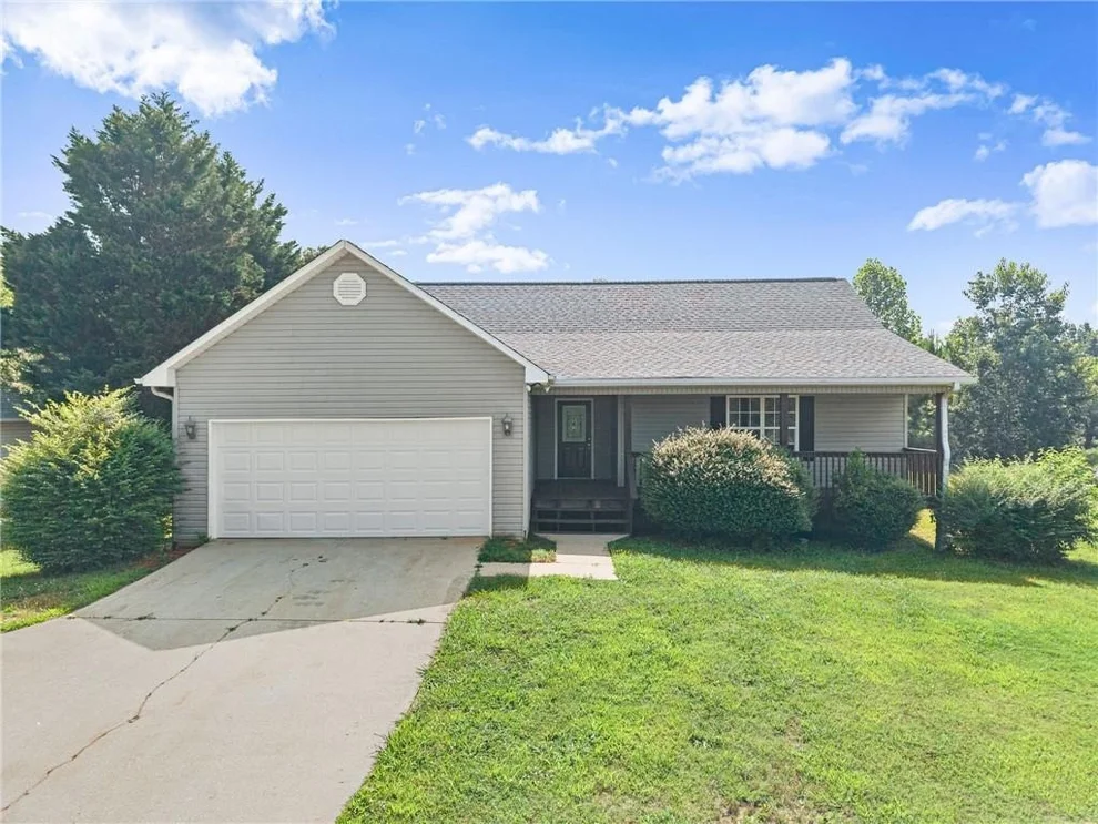 Unit for sale at 83 Ash Wood Lane, Cleveland, GA 30528