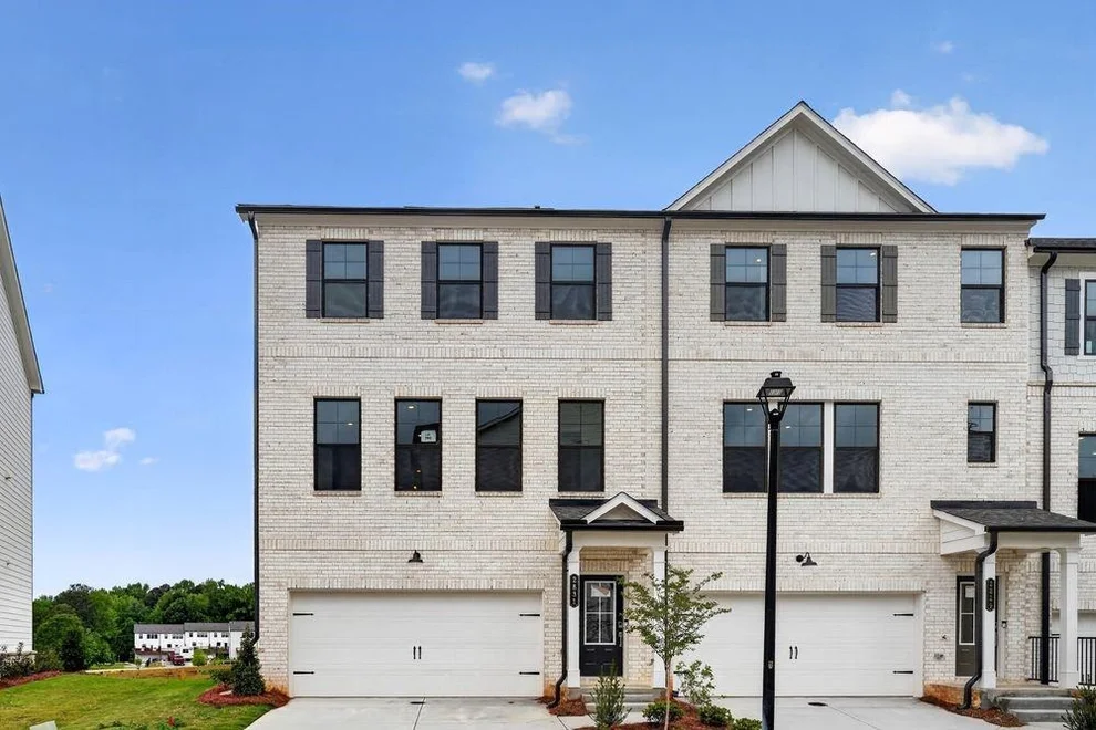 Unit for sale at 2831 Rosehall Way, Lawrenceville, GA 30044