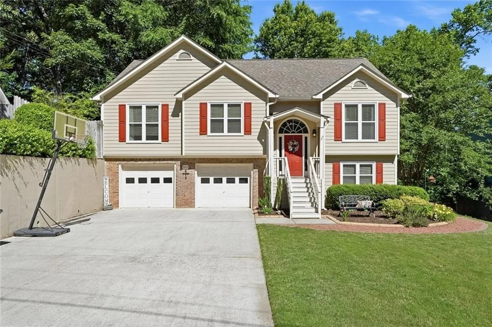 Unit for sale at 5070 Puritan Drive, Sugar Hill, GA 30518