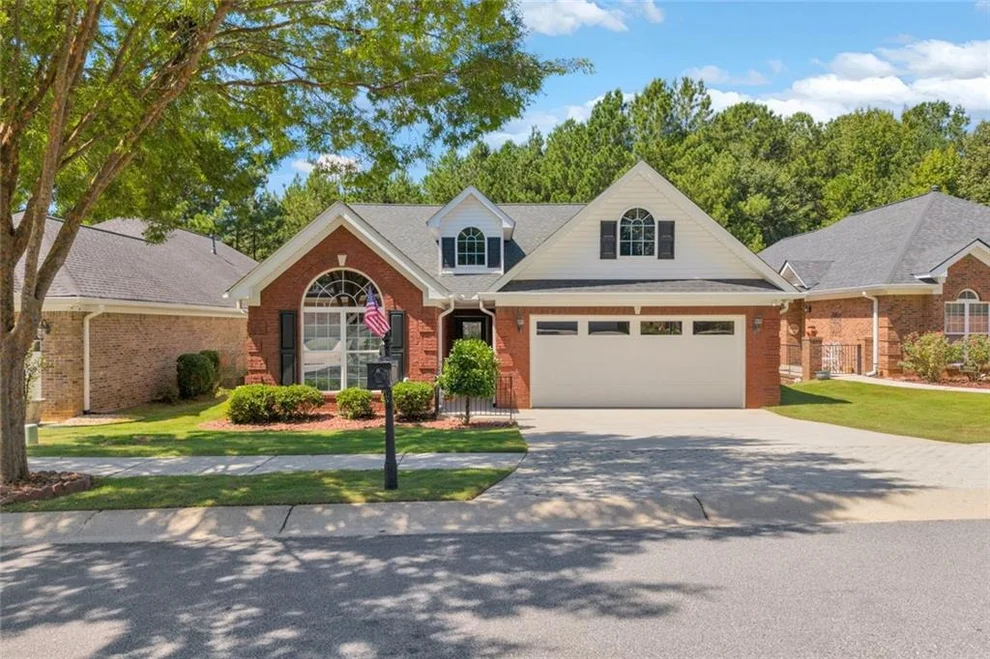 Unit for sale at 10168 Malcolm Drive, Covington, GA 30014