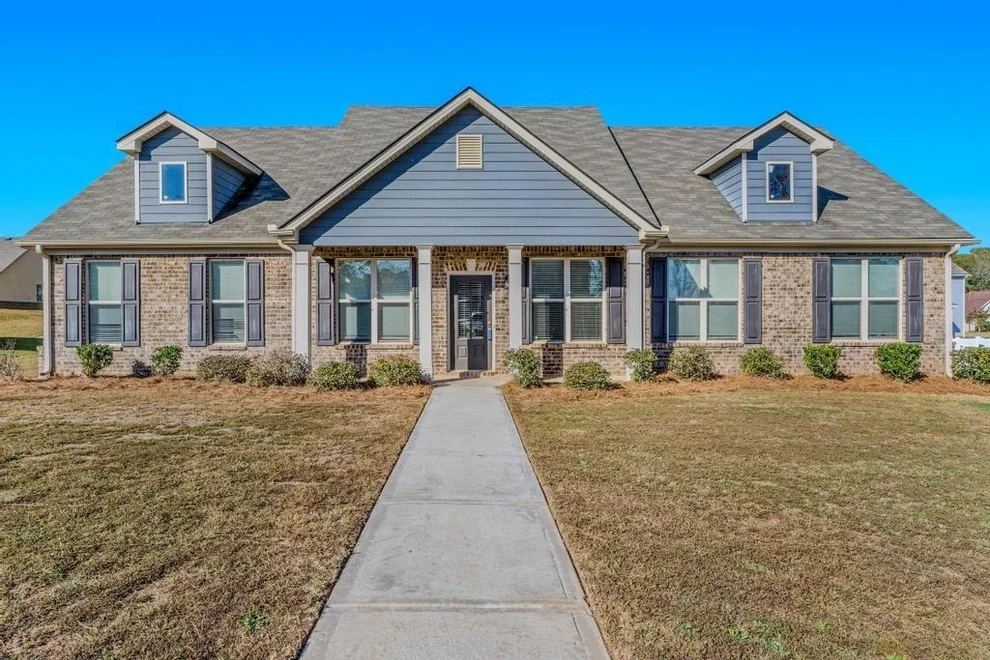 Unit for sale at 1141 Abundance Drive, Locust Grove, GA 30248