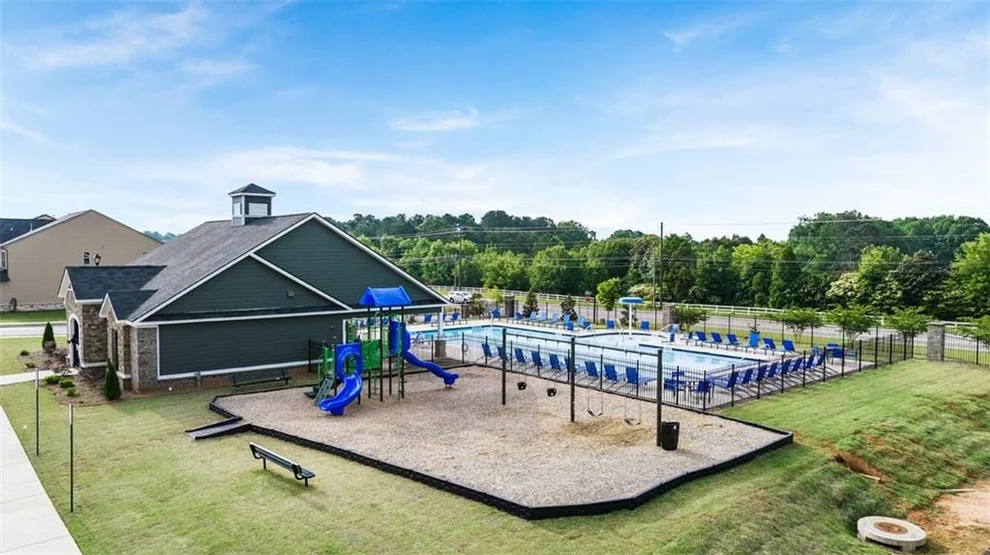 Unit for sale at 1921 Endress Circle, Hampton, GA 30228