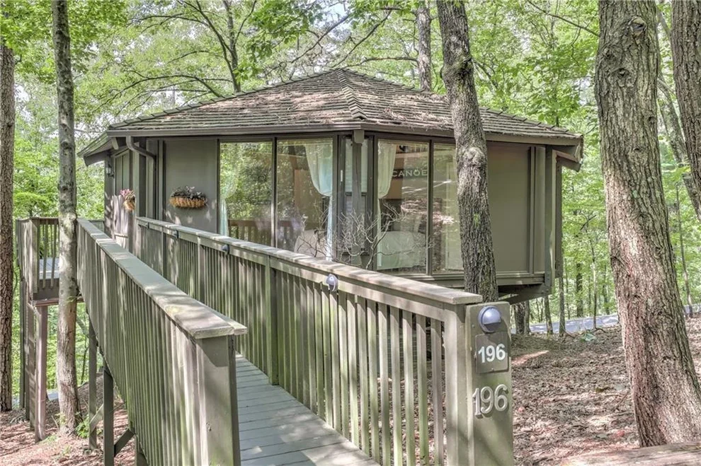 Unit for sale at 196 Treetopper Circle, Big Canoe, GA 30143