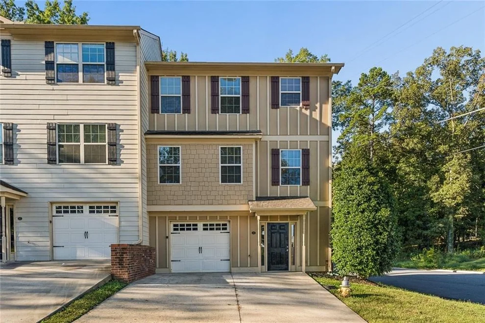 Unit for sale at 10 Gilliam Crossing SW, Cartersville, GA 30120