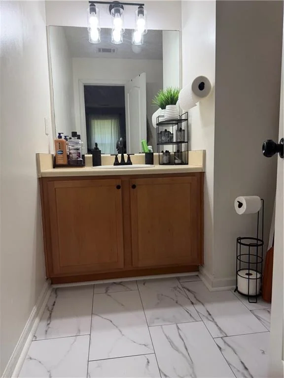 Unit for sale at 694 Georgetown Court, Jonesboro, GA 30236