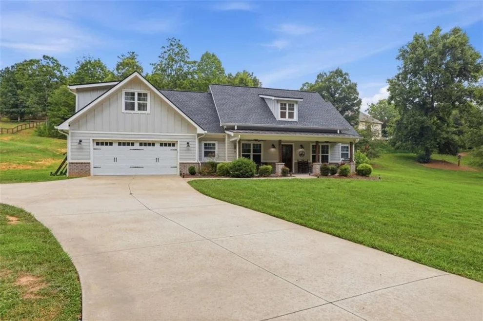 Unit for sale at 70 Stone Hearth Drive, Cleveland, GA 30528