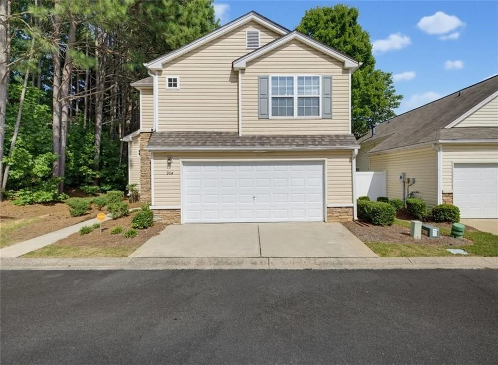 Unit for sale at 904 Windcroft Circle NW, Acworth, GA 30101