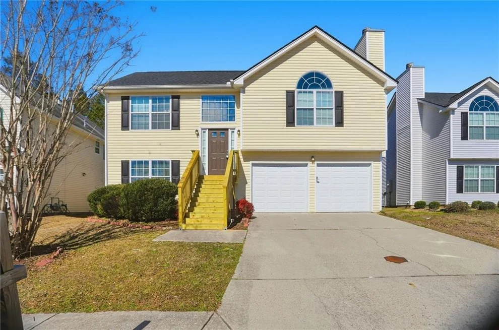 Unit for sale at 2631 S Hills, Riverdale, GA 30296