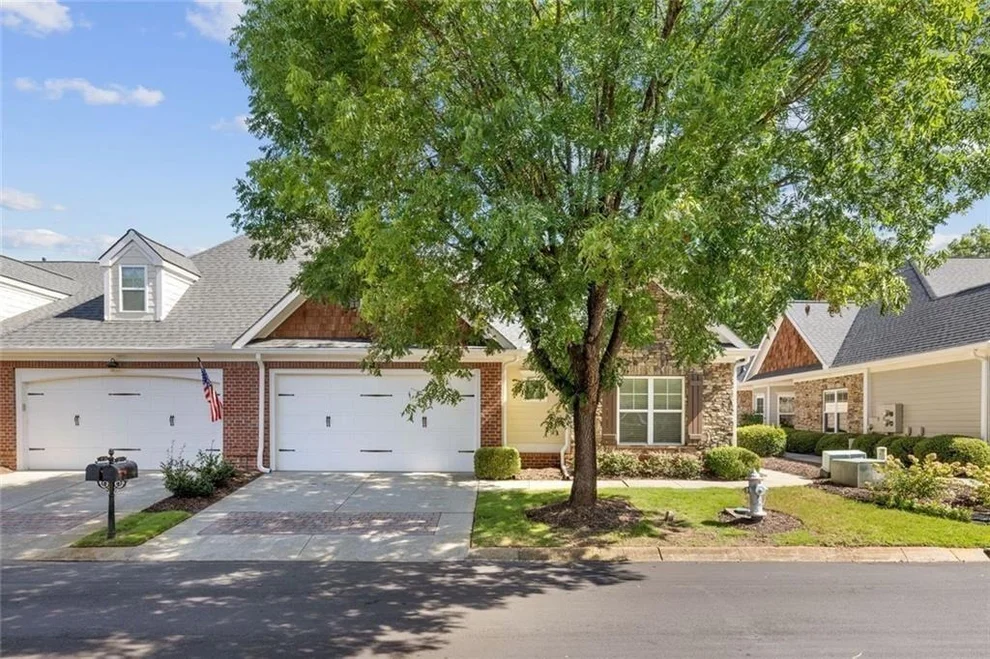 Unit for sale at 12100 Seasons Trace, Alpharetta, GA 30004