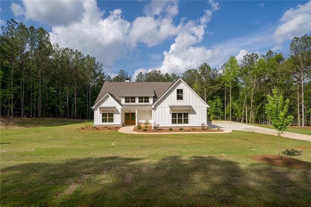 Unit for sale at 304 Woodfin Way, Social Circle, GA 30025