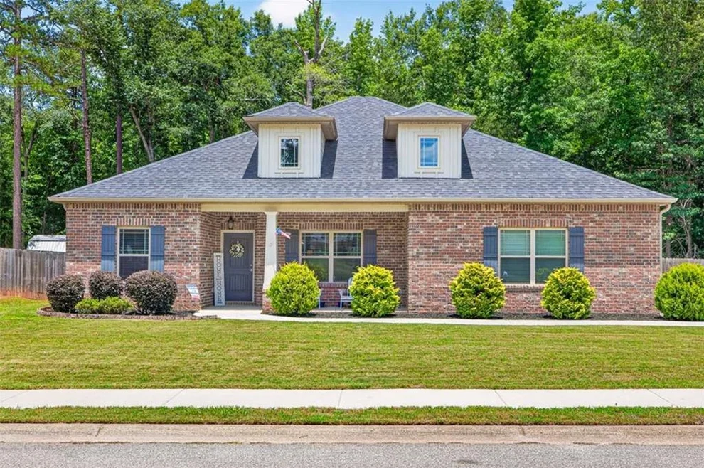 Unit for sale at 517 Forest Path, Jefferson, GA 30549