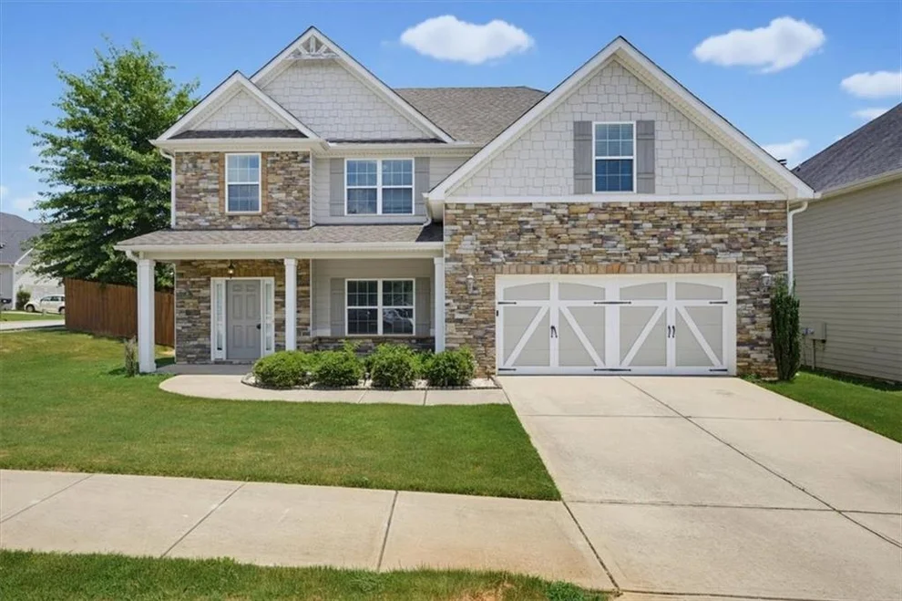 Unit for sale at 15 Hughston Walk, Newnan, GA 30263